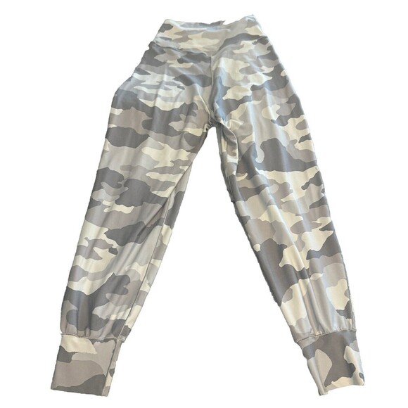 Offline By Aerie Joggers GRAY Camouflage Real Me High Rise Leggings Pockets Sz M - Picture 8 of 8